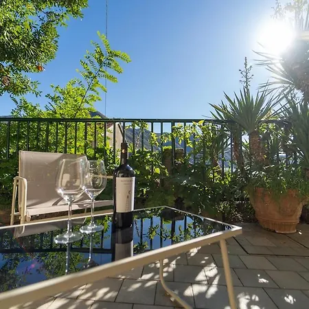 Lakefront With Breathtaking Views * Moltrasio