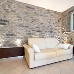 Lakefront With Breathtaking Views
