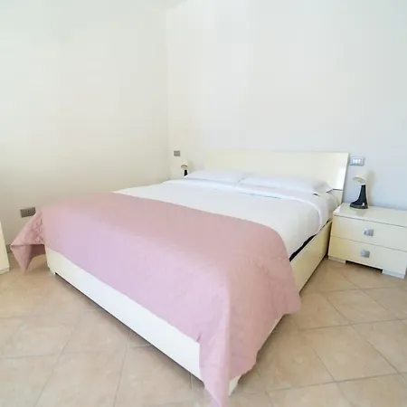 Lakefront With Breathtaking Views Apartmán Moltrasio