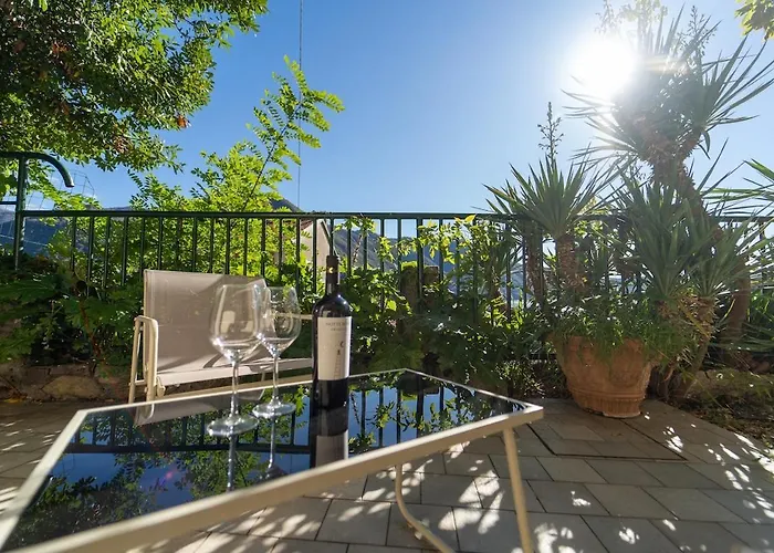 Lakefront With Breathtaking Views * Moltrasio