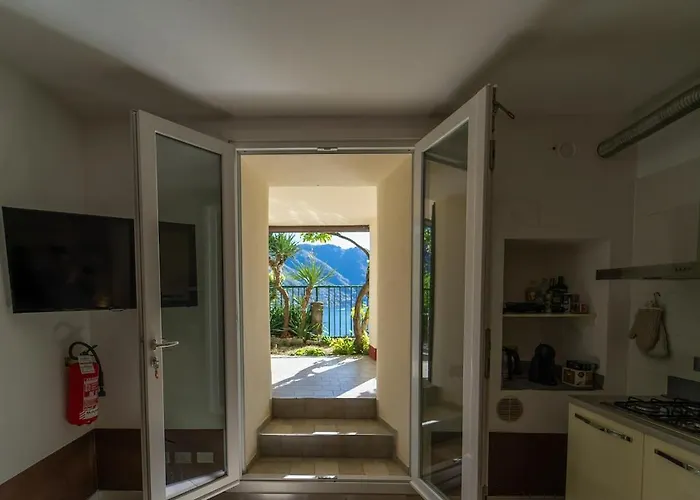 Apartmán Lakefront With Breathtaking Views