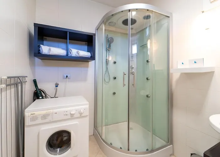 Lakefront With Breathtaking Views Apartman *